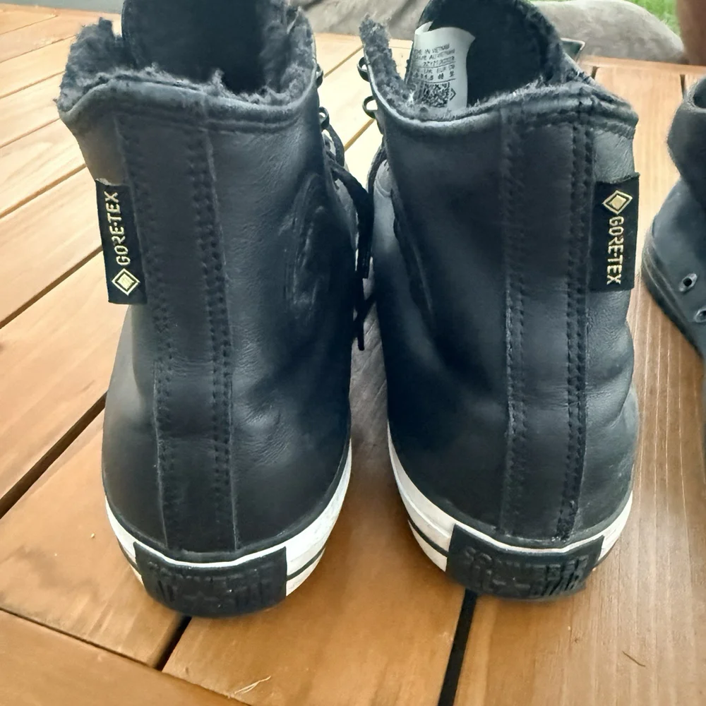 Converse All Star Black/White High Chuck Taylor Sneakerboots Gore Tex Sz 11.5